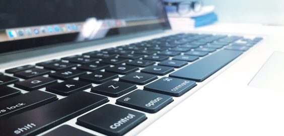 What To Consider When Buying a MacBook for College